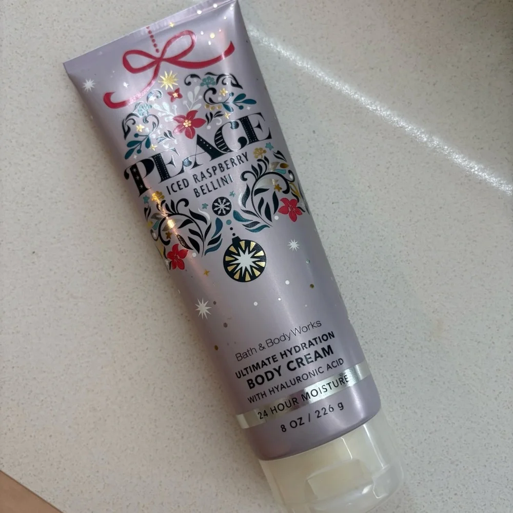 Bath & Body Works Iced Raspberry Bellini Body Cream - Silver and Pink